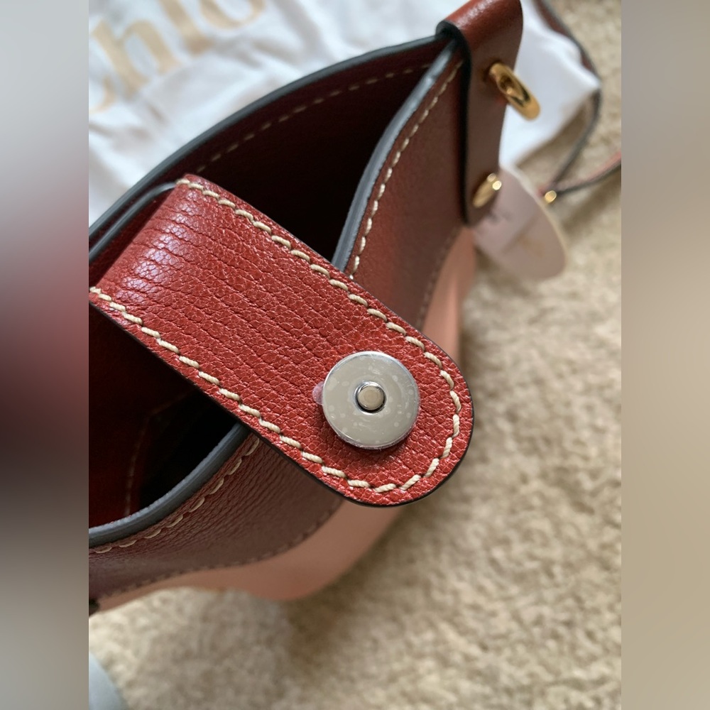 Chloe Aby mini Lock Bucket crossbody bag - Picture 11 of 13